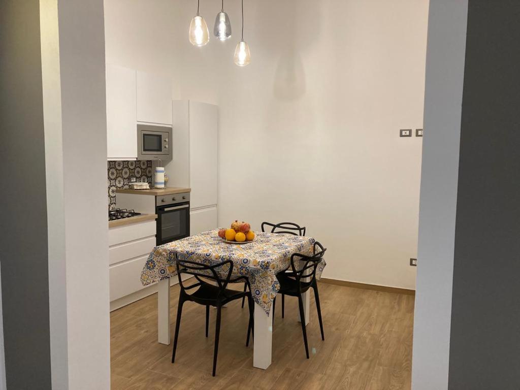 Casa Vacanze Al Trenta3 Marsala Eksteriør billede