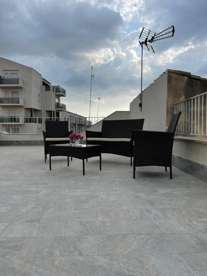 Casa Vacanze Al Trenta3 Marsala Eksteriør billede